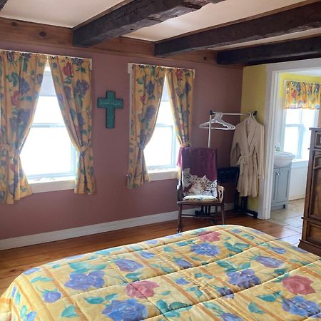 Mountainview Solitude Inn Riverside Bagian luar foto